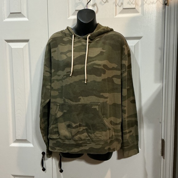 Womens Camo Pullover Hoodie Lightweight Long Sleeve Green Casual - Picture 2 of 4